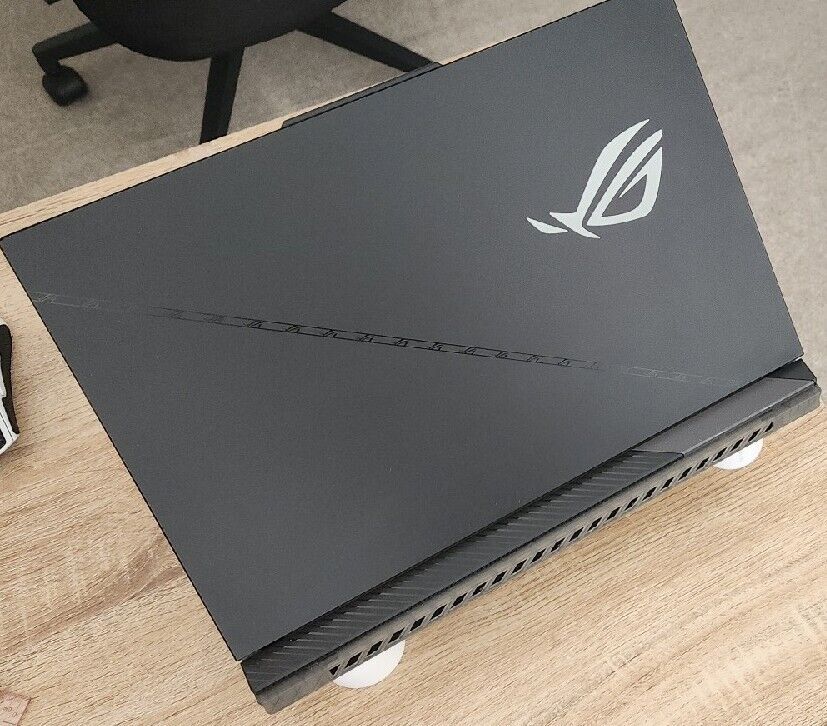 Asus ROG Strix SCAR 16 Zoll