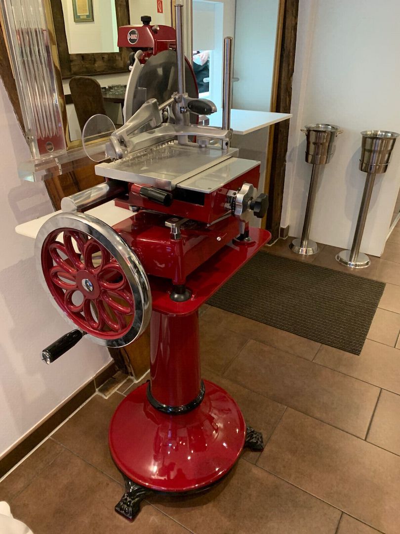 I-RON Fly Wheel Model Volano 300 manuelle Schwungrad Aufschnittmaschine Standfuß