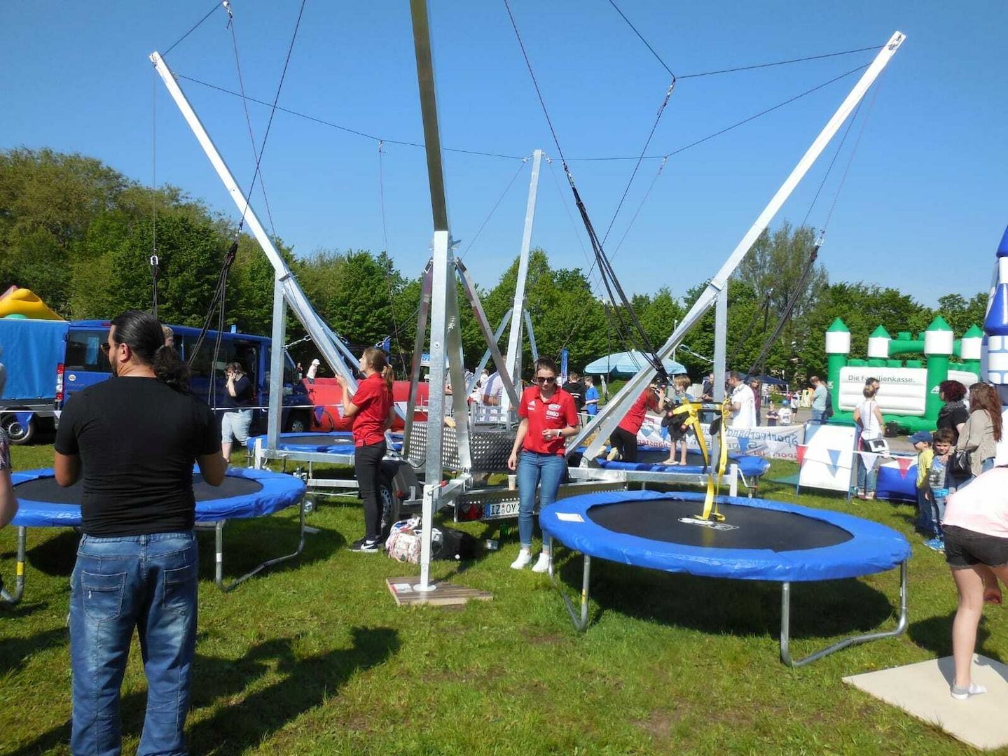Bungee Trampolin Anlage