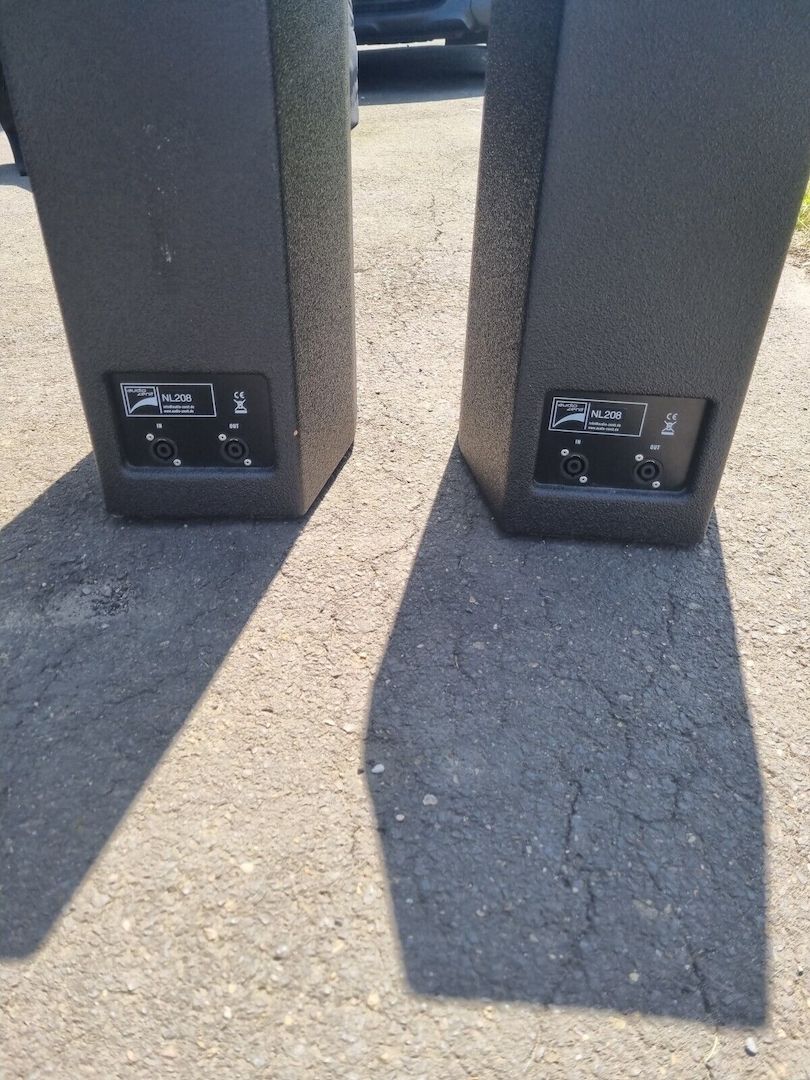 Audio Zenit PA-Anlage Neolite 2x NLW212A 2x NL208 mit Stangen, Kabel, Cover