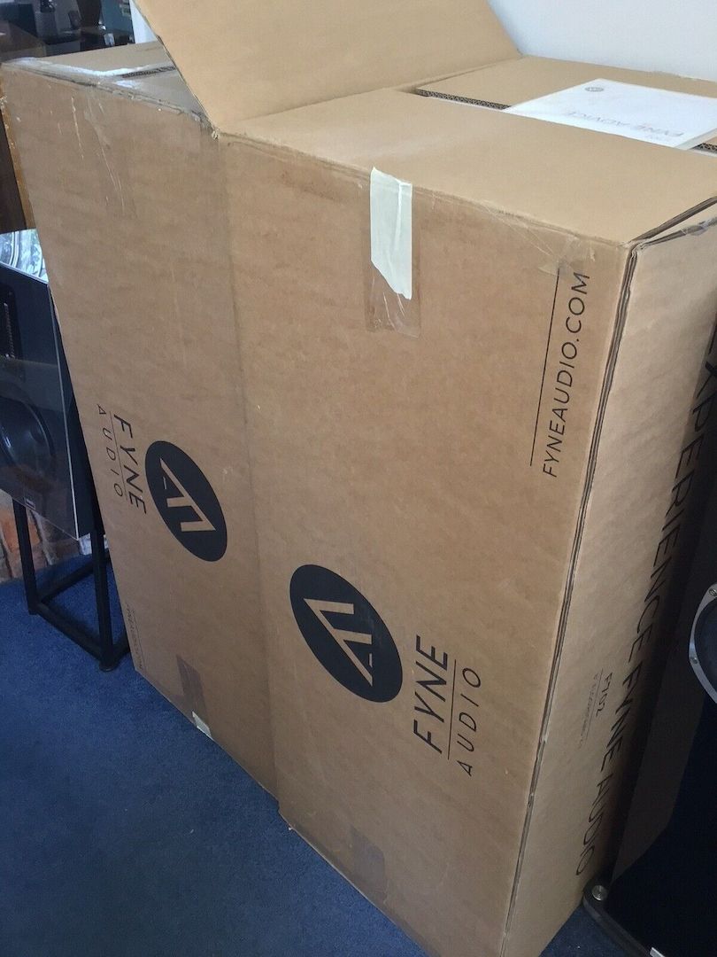 FYNE AUDIO F702 KLAVIERGLANZ WALNUSS LAUTSPRECHER TOP ZUSTAND