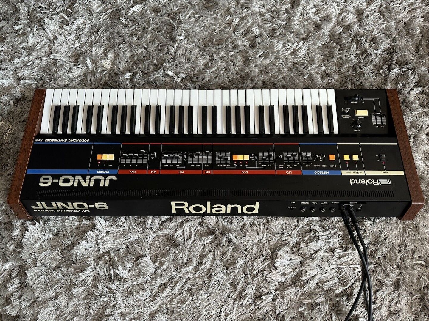 Roland Juno 6 Analog Polyphonic Synthesizer