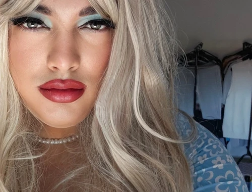 Transvestite/Travesti
