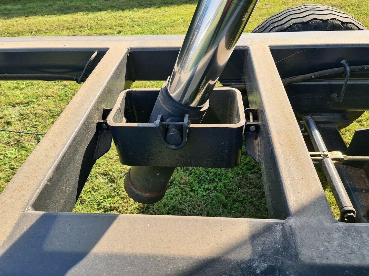 8.0t Einachs Dreiseitenkipper Anhänger 3-seiten Kipper, Druckluftbremse, 40kmh