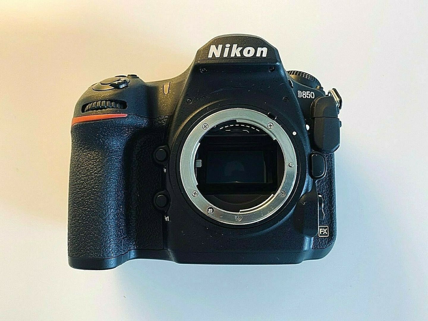 Camera DSLR Nikon D850 Body - LIKE NEW - IN BOX
