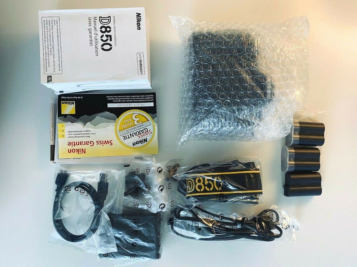 Camera DSLR Nikon D850 Body - LIKE NEW - IN BOX