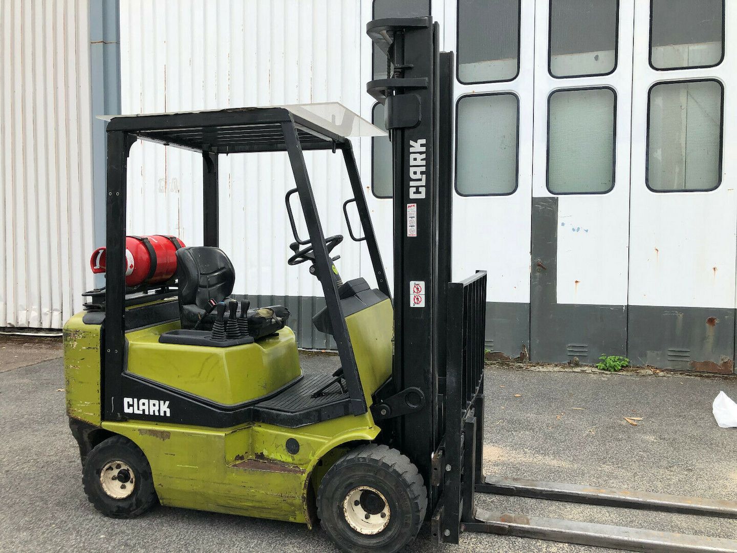 Clark Stapler, Gabelstapler, 2,0 to, Gas, Seitenschieber, CGP 20 S