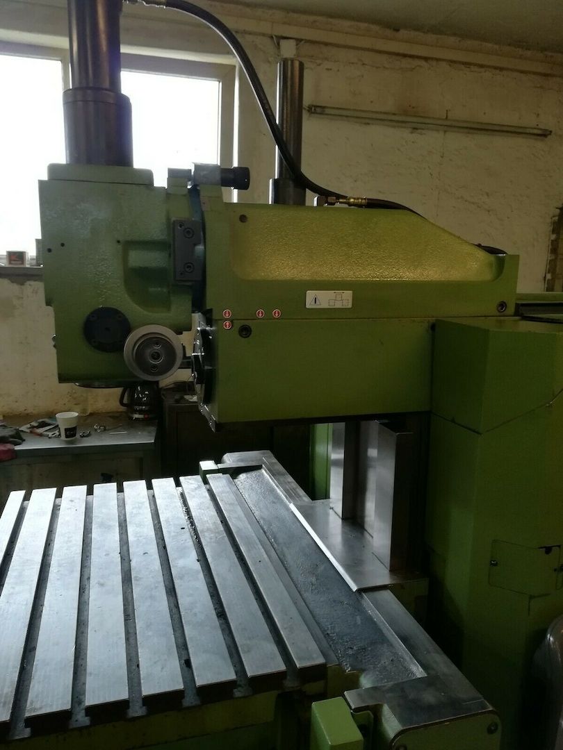 Deckel fp 3 A Fräsmaschine CNC mit Grafik