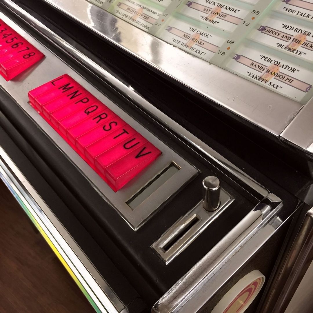 Jukebox  Musikbox  Rock Ola Rhapsody