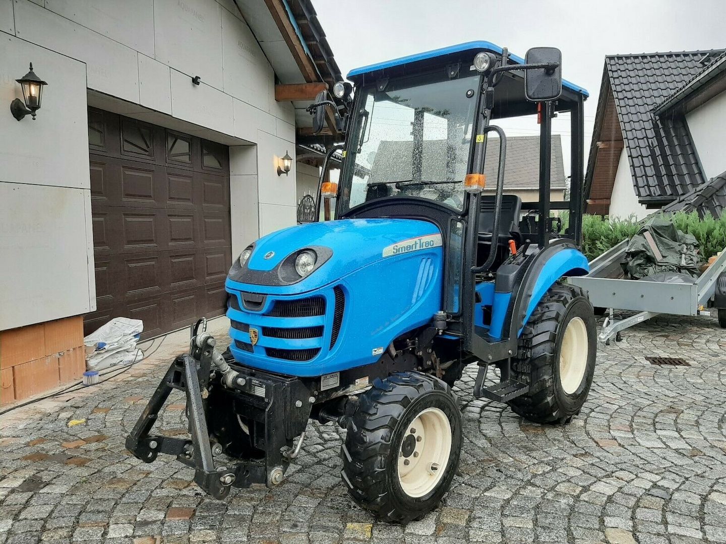 Kleintraktor Kommunaltraktor Allradtraktor L&S J 23 PS Hydrostat 84 Bh