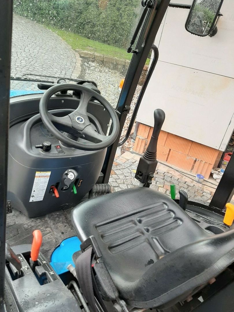 Kleintraktor Kommunaltraktor Allradtraktor L&S J 23 PS Hydrostat 84 Bh