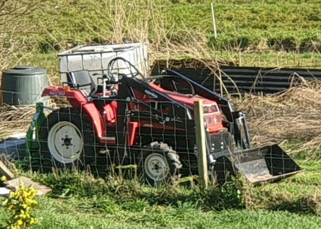 Kleintraktor, Schmalspurtraktor Mitsubishi M14D Frontlader Schaufel Paletten gab