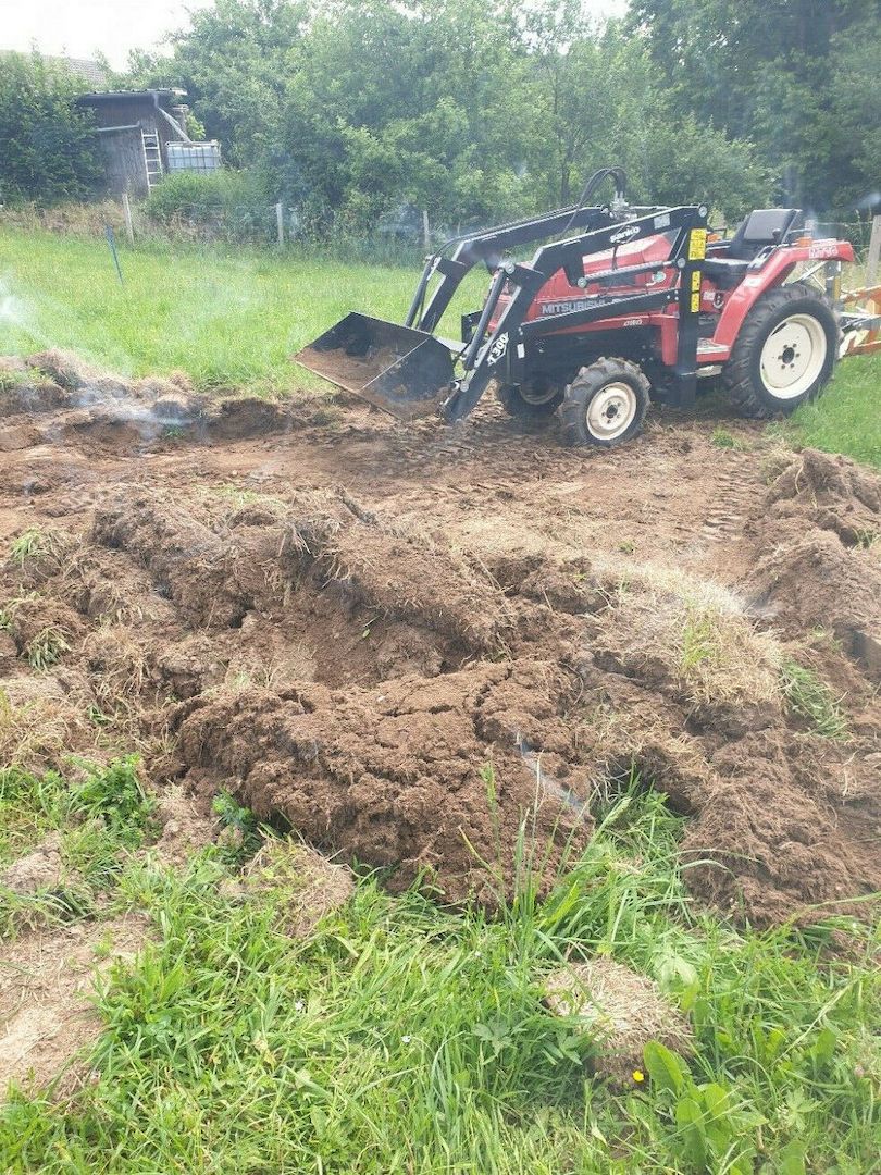 Kleintraktor, Schmalspurtraktor Mitsubishi M14D Frontlader Schaufel Paletten gab