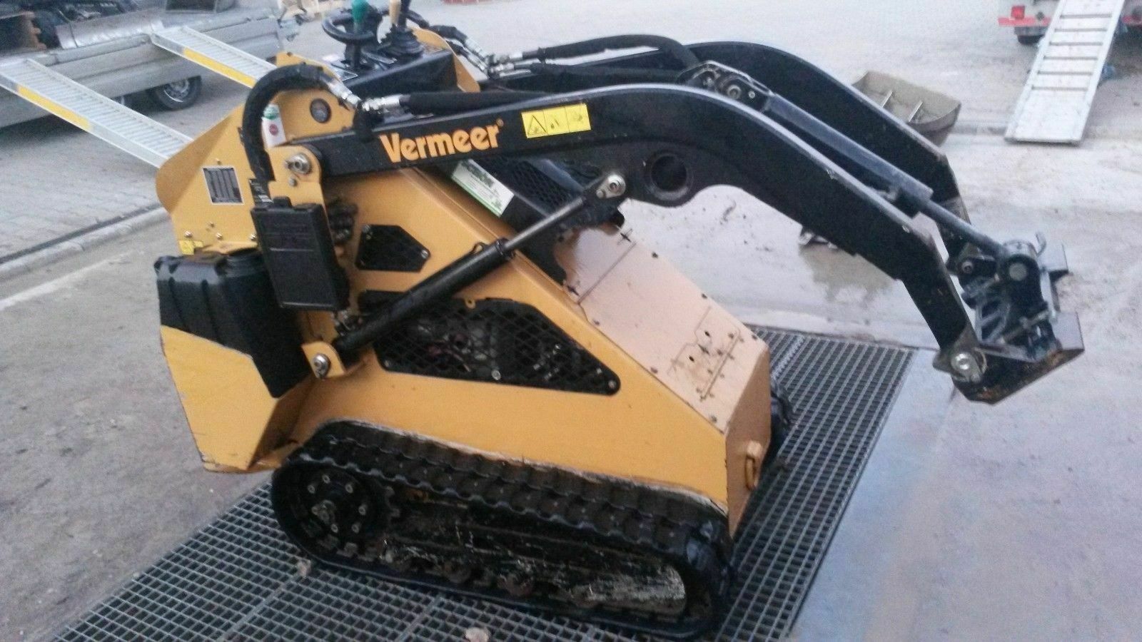 Kompaktlader Vermeer S600TX Gartenfräse, Schneeräumgerät, Raupenlader, Radlader