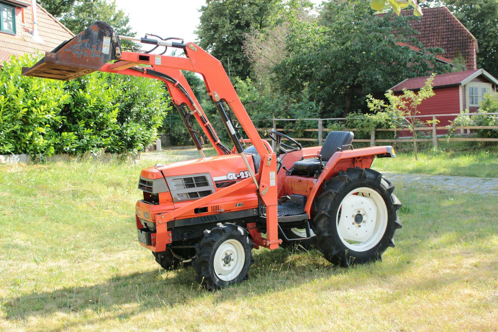 Kubota GL23 Hoftraktor Hofschlepper Hoflader Kleintraktor Traktor Frontlader Al