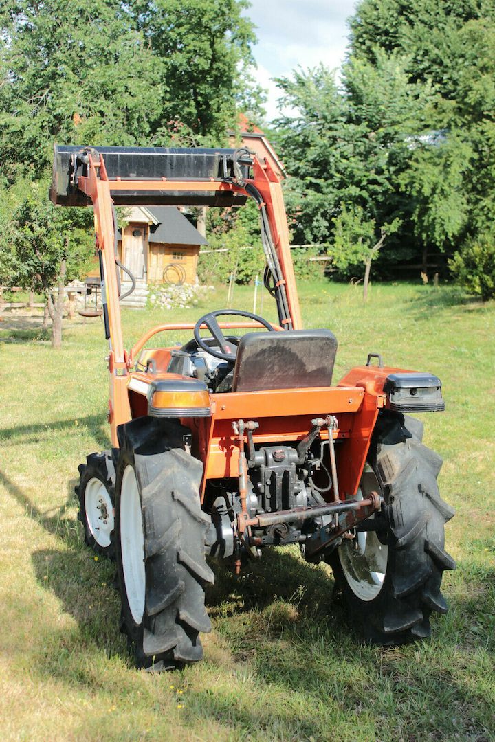 Kubota GL23 Hoftraktor Hofschlepper Hoflader Kleintraktor Traktor Frontlader Al