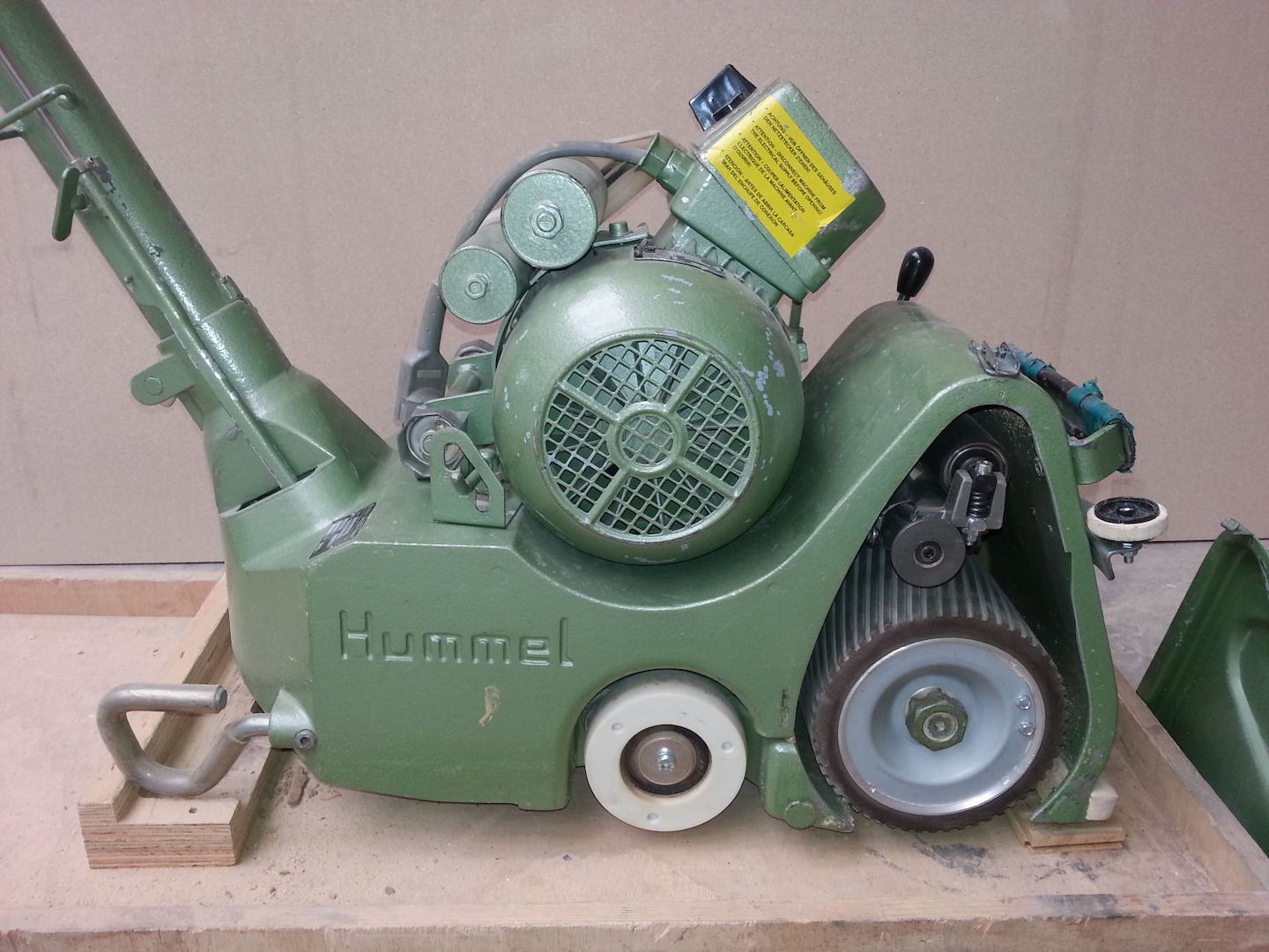 Lägler Hummel Parkettschleifmaschine