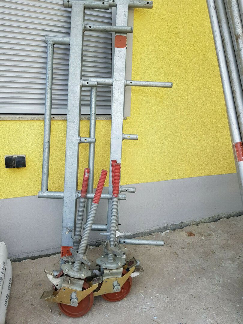 Layher Alu- Rollgerüst 2,85m X 0,70m Arbeitsfläche, Arbeitshöhe bis 8,25m