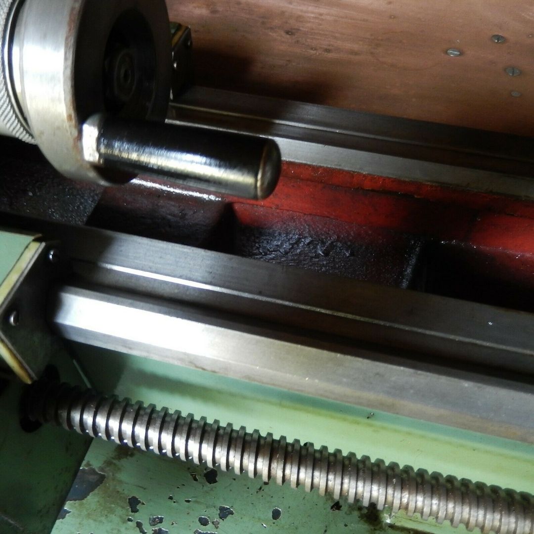 Leit und Zugspindeldrehmaschine Angelini AV125