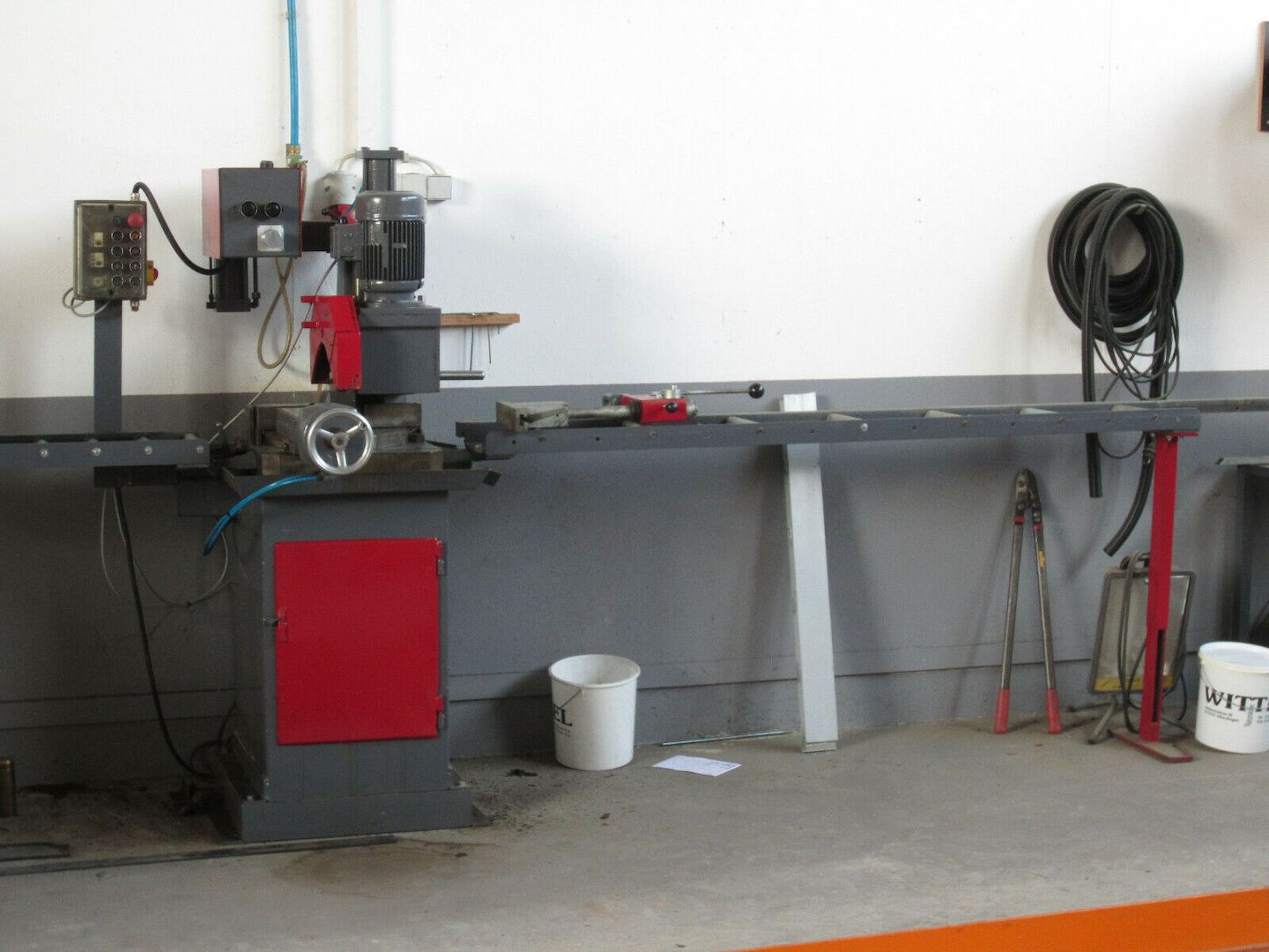 Metallkreissäge Eisele halbautomatisch mit Rollentisch und Anschlag