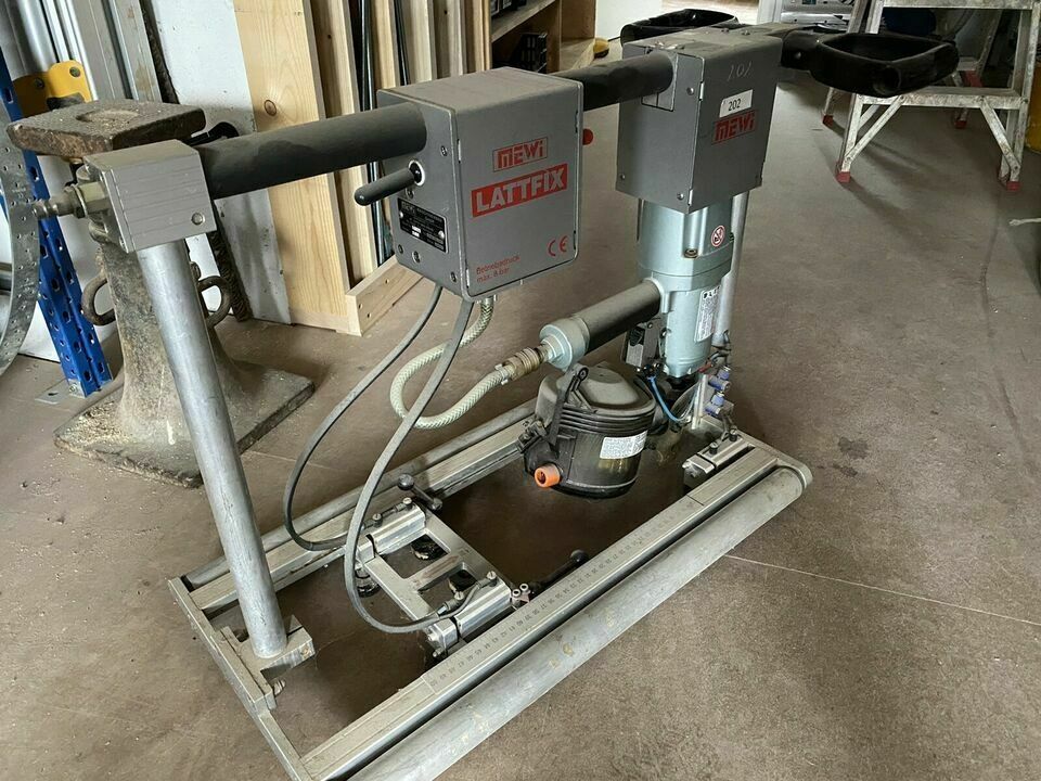 Mewi Lattfix 2000, Einlattblitz, Lattblitz