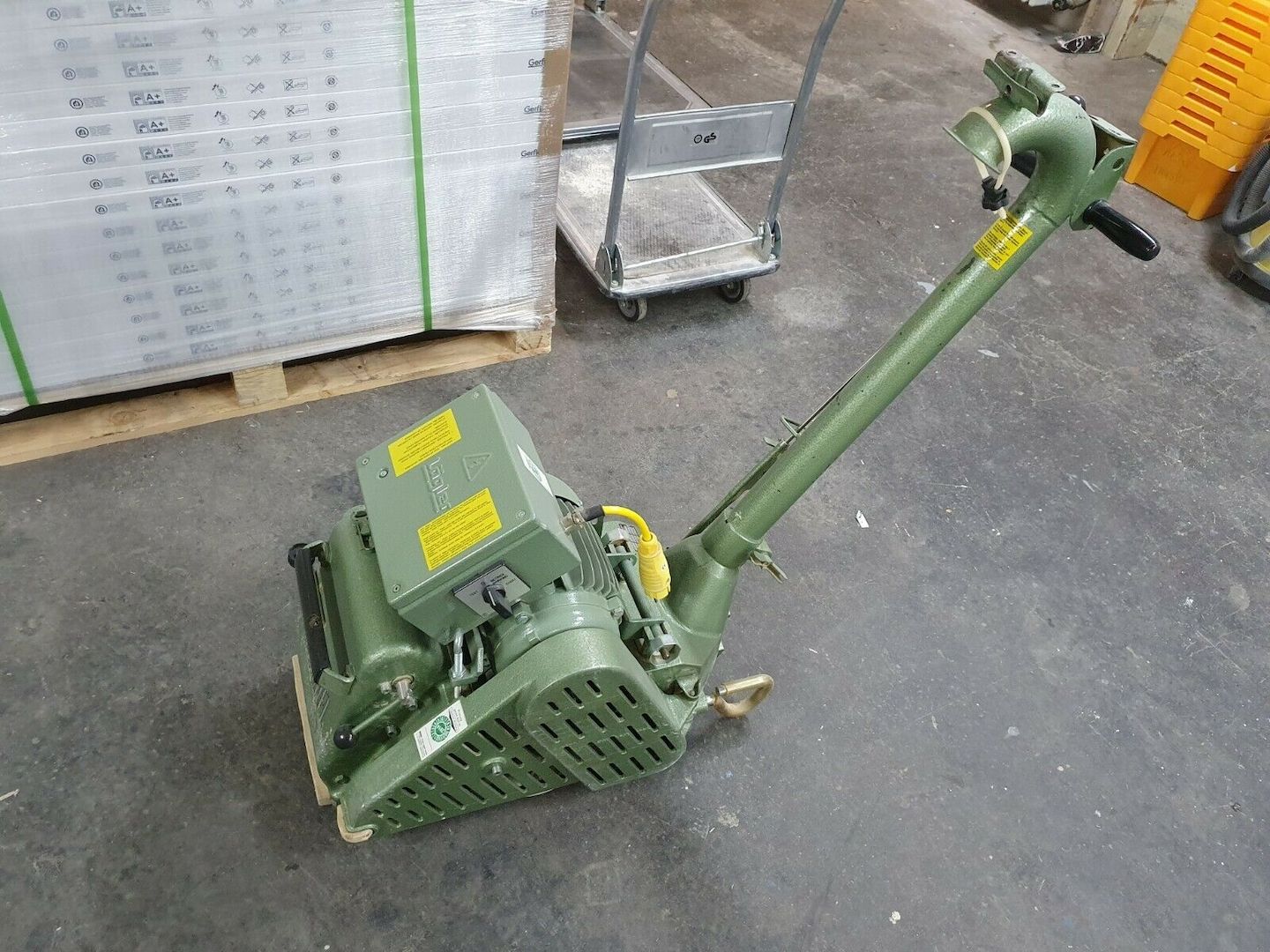 Parkettschleifmaschine Lägler Hummel Parkettschleifmaschine Lägler Hummel