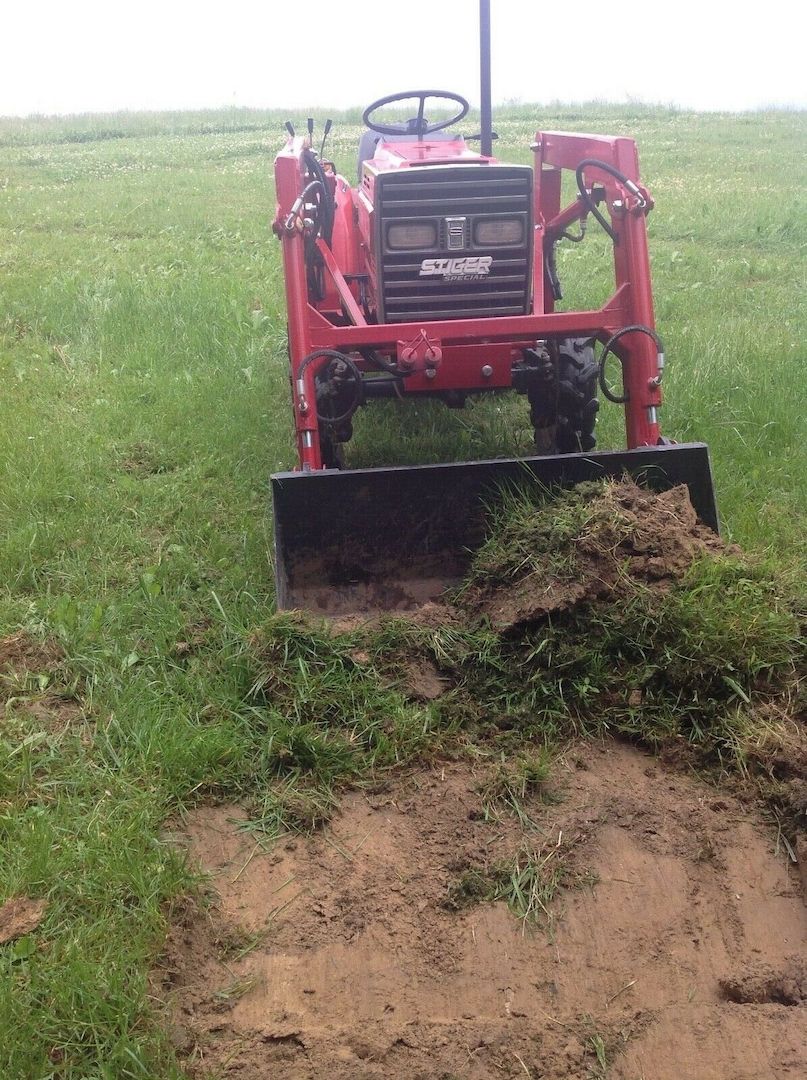 Shibaura 18 PS allrad kleintraktor frontlader kleinschlepper schmalspur kommunal