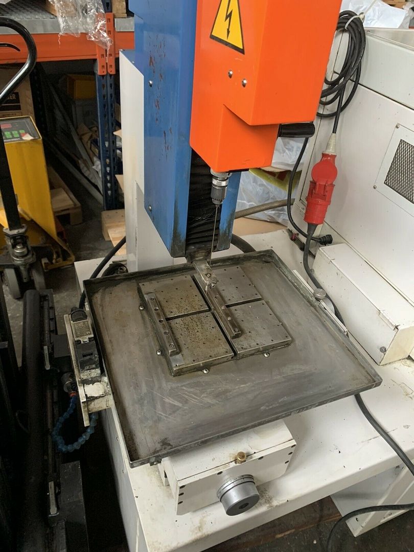 Startlocherodiermaschine Castek MD 20-CE Startlochbohrmaschine Erodiermaschine