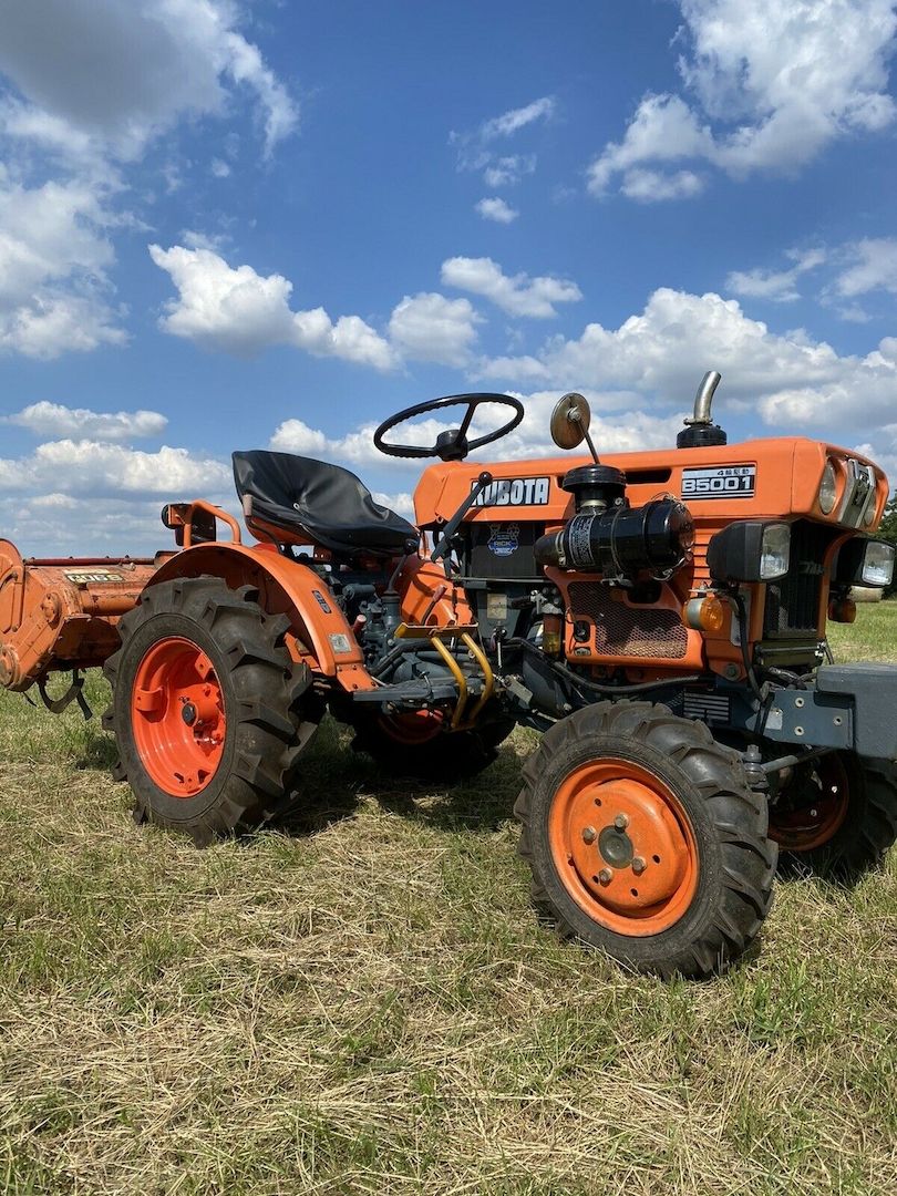 Traktor Schlepper Bulldog Kubota B5001 Allrad Diesel StVO Straßen Zulassung