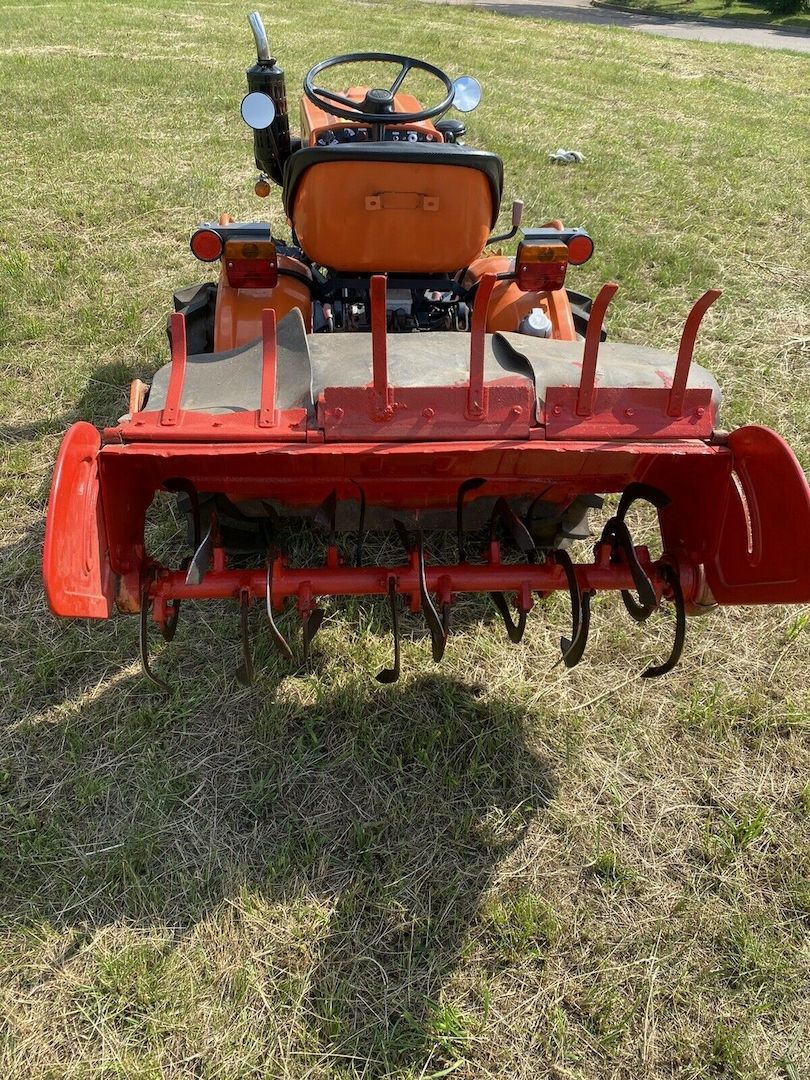 Traktor Schlepper Bulldog Kubota B5001 Allrad Diesel StVO Straßen Zulassung