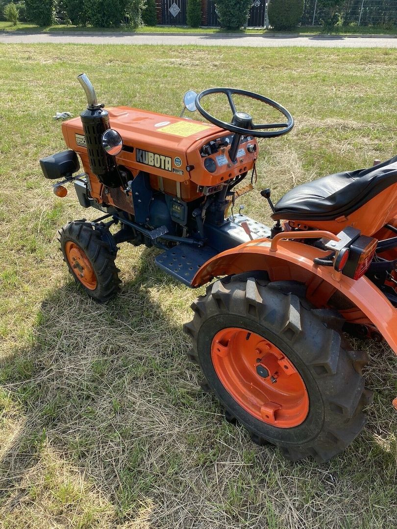 Traktor Schlepper Bulldog Kubota B5001 Allrad Diesel StVO Straßen Zulassung