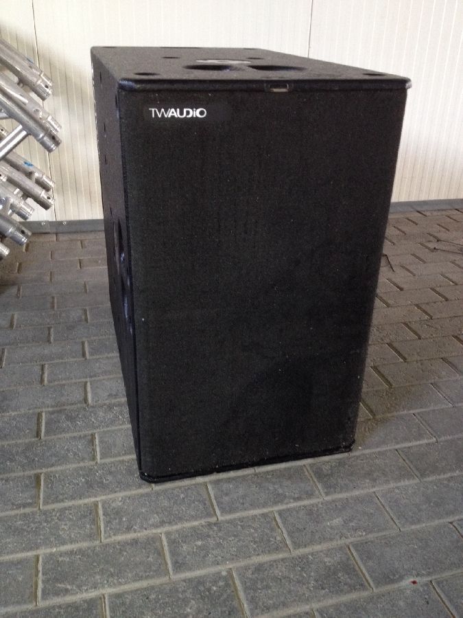 TW Audio B30 Bässe