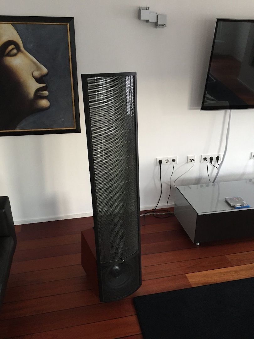 Martin Logan Spire wie neu, da selten benutzt.