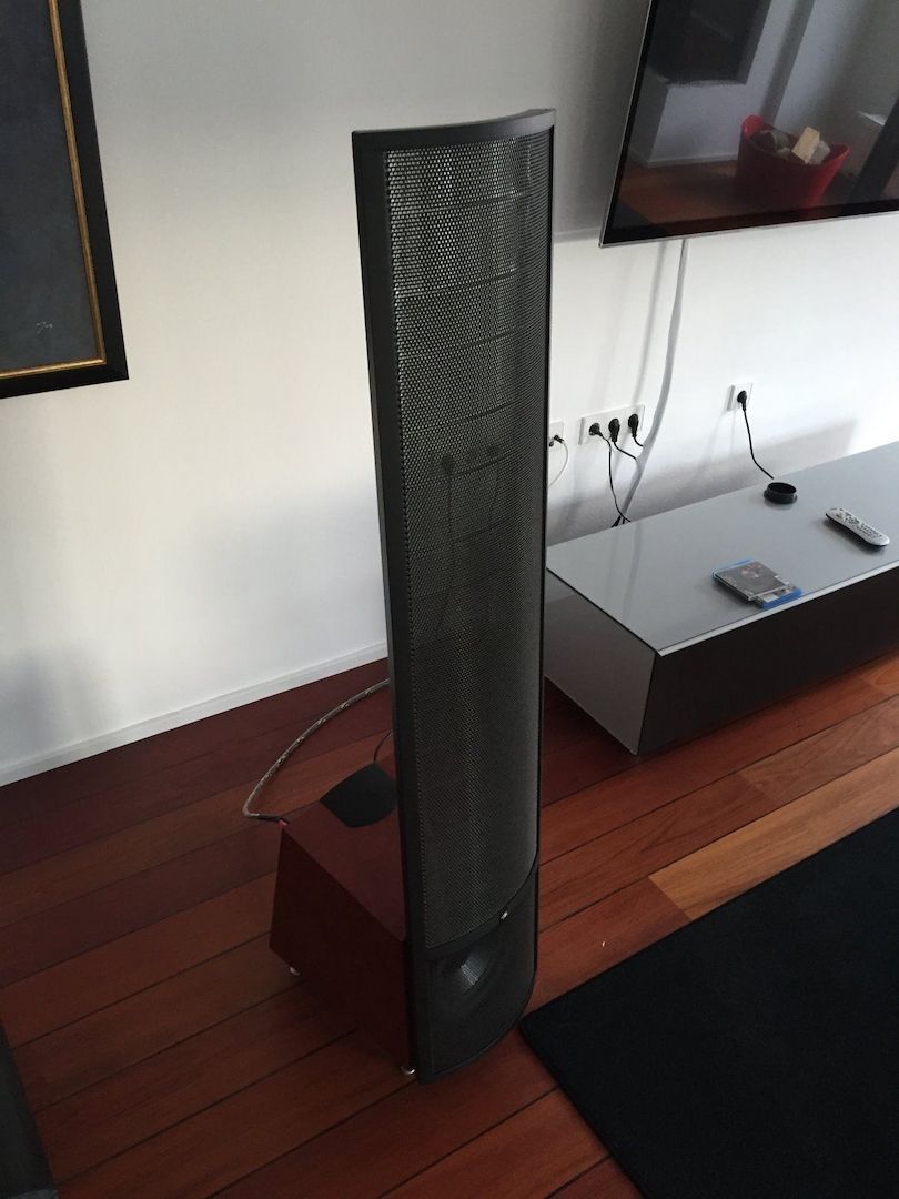 Martin Logan Spire wie neu, da selten benutzt.