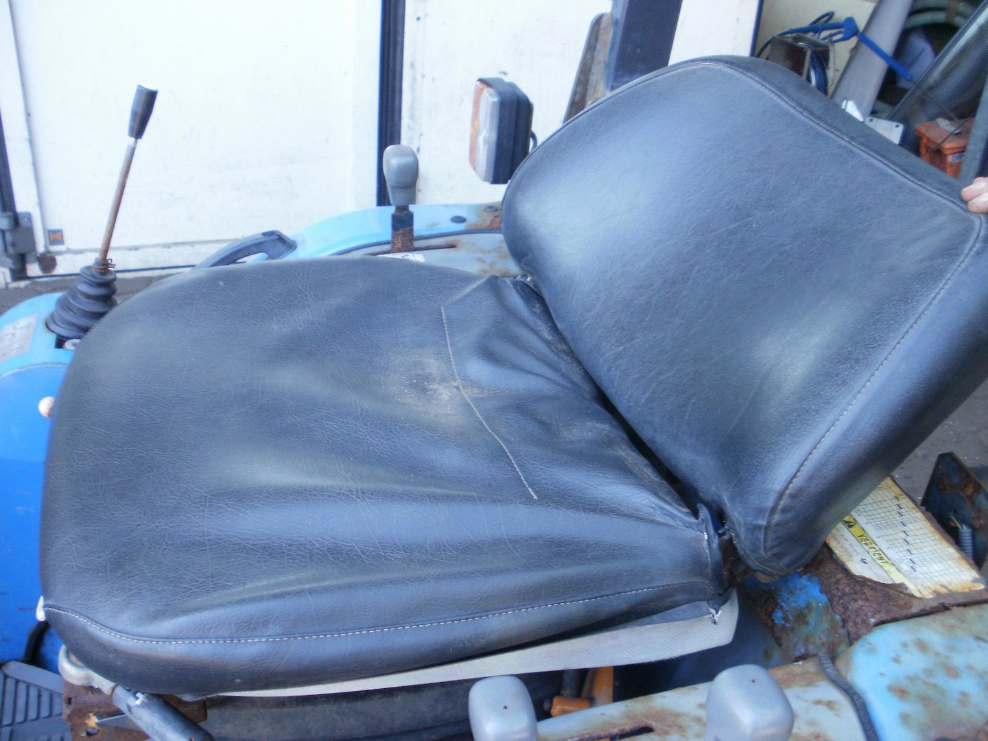 ISEKI Kompaktschlepper 3125 AL Diesel Allrad 24 PS Trecker Traktor Schaltgetrieb