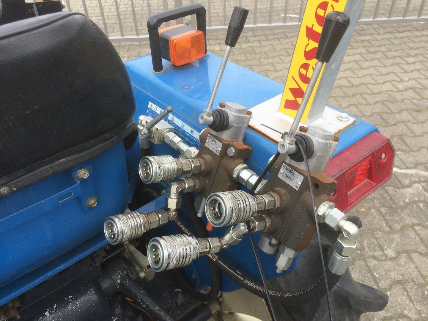 ISEKI TU 1900 Traktor Kleintraktor Kleinschlepper Schlepper Hydraulik