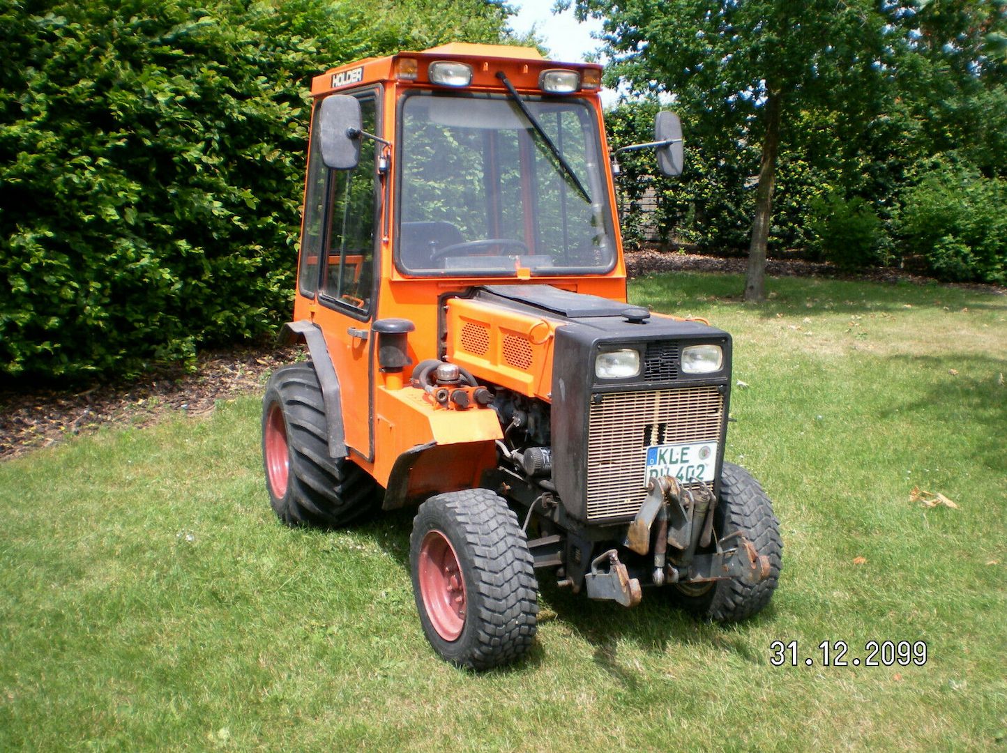 Schmalspurschlepper Kleintraktor Schmalspurtraktor Holder Traktor Weinbergschlep
