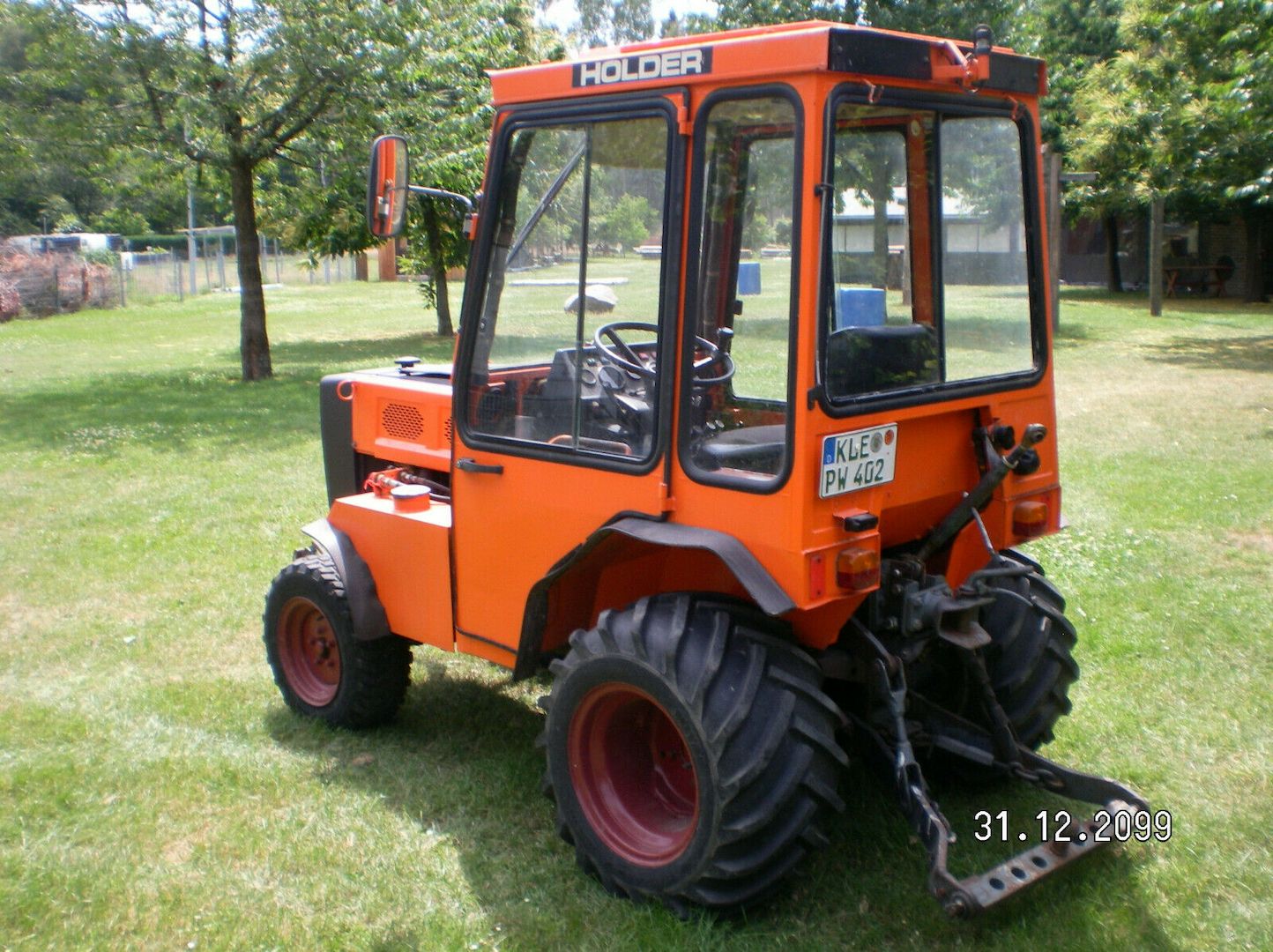 Schmalspurschlepper Kleintraktor Schmalspurtraktor Holder Traktor Weinbergschlep