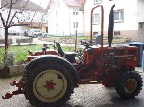 Schmalspurtraktor Schmalspurschlepper Traktor Bergmeister Schmalspurtraktor Schmalspurschlepper Traktor Bergmeister