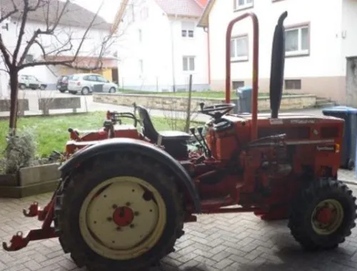 Schmalspurtraktor Schmalspurschlepper Traktor Bergmeister