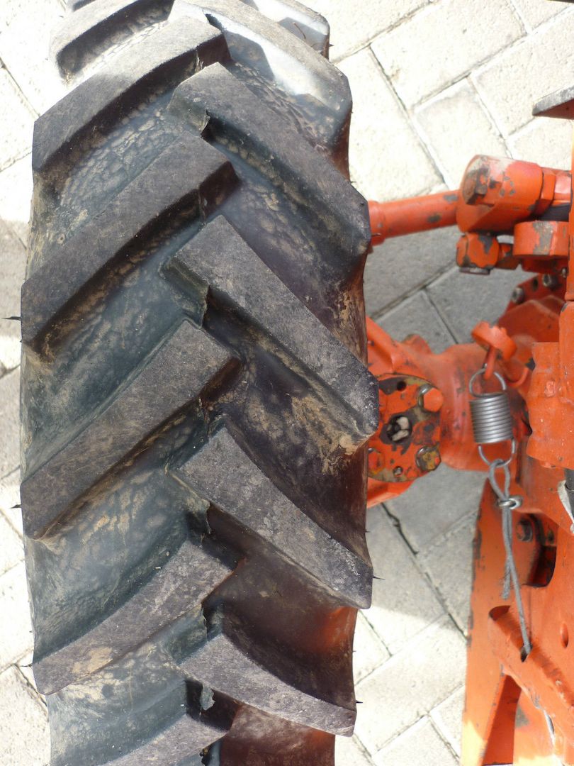 Schmalspurtraktor Schmalspurschlepper Traktor Bergmeister Schmalspurtraktor Schmalspurschlepper Traktor Bergmeister