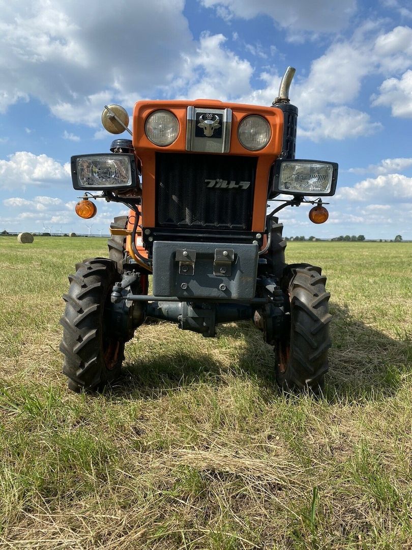 Traktor Schlepper Bulldog Kubota B5001 Allrad Diesel StVO Straßen Zulassung