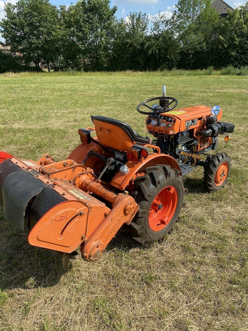 Traktor Schlepper Bulldog Kubota B5001 Allrad Diesel StVO Straßen Zulassung
