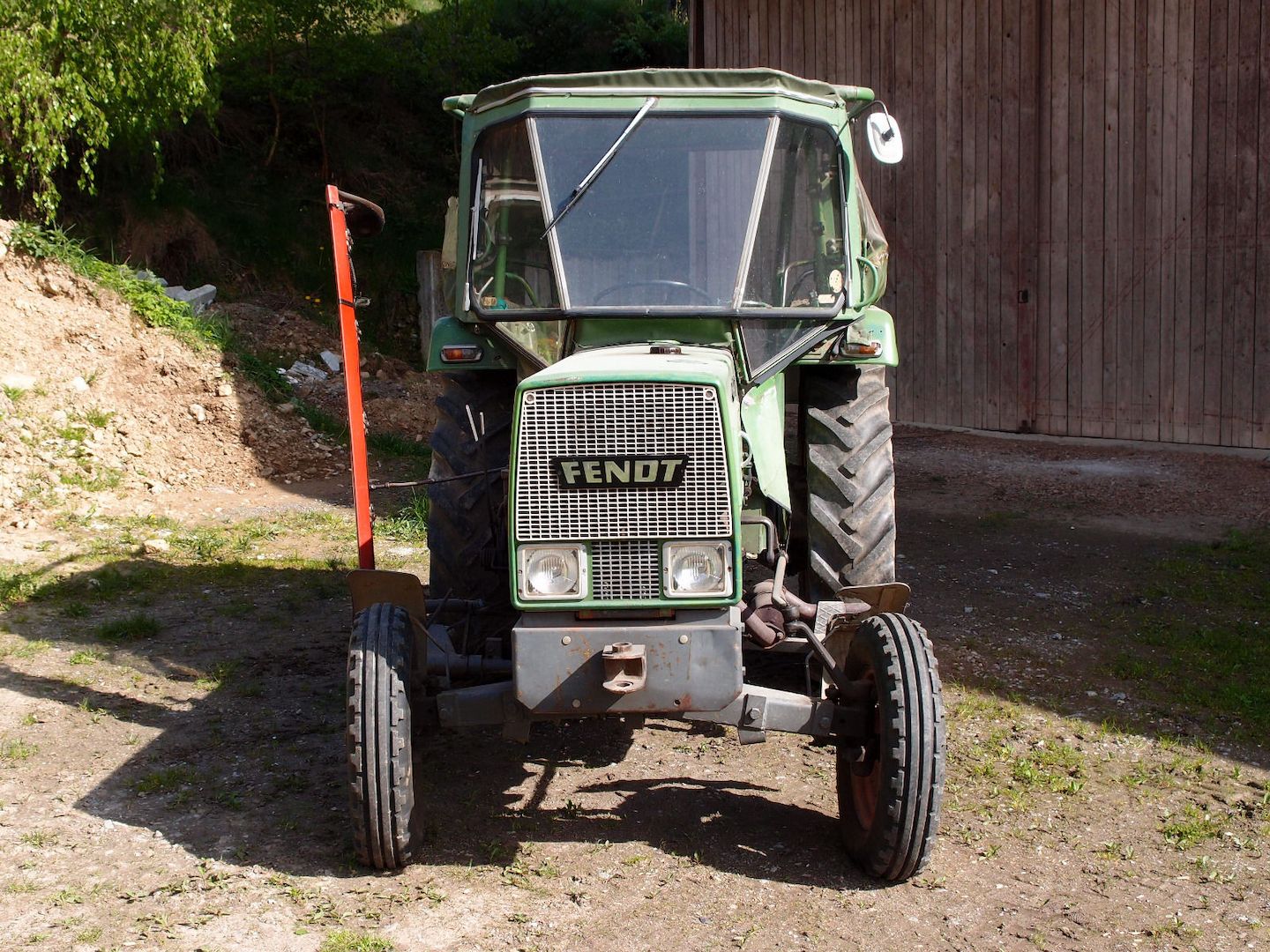 Traktor Schlepper Fendt Farmer 2 s FW 138 mit Mähbalken