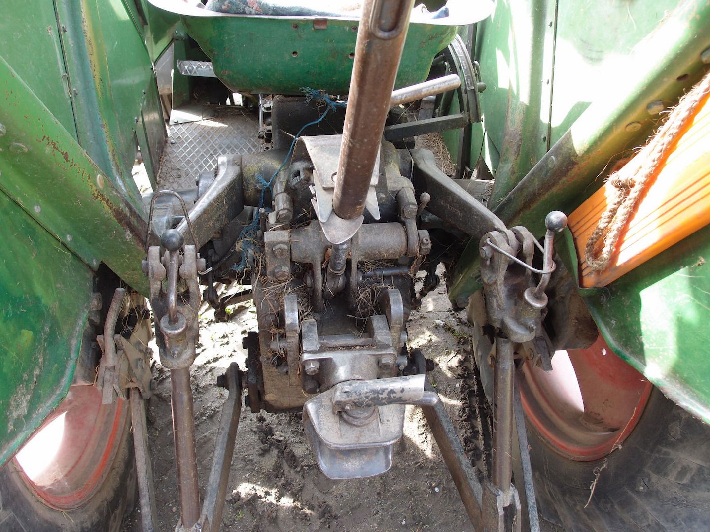 Traktor Schlepper Fendt Farmer 2 s FW 138 mit Mähbalken