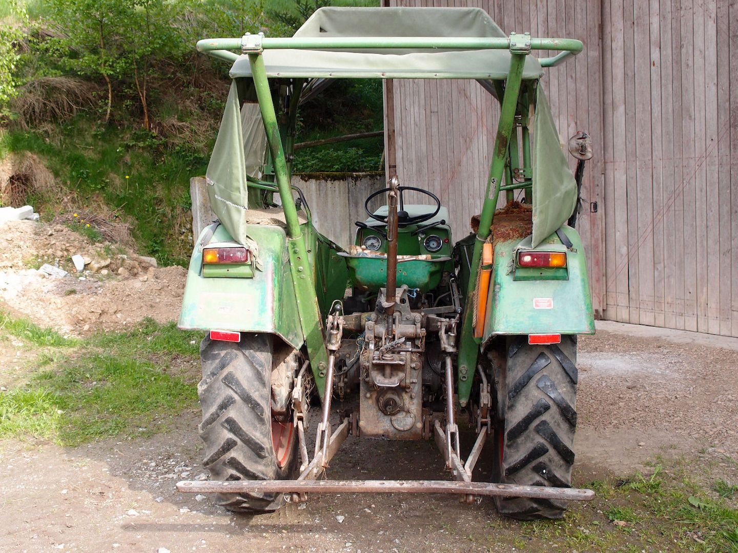 Traktor Schlepper Fendt Farmer 2 s FW 138 mit Mähbalken