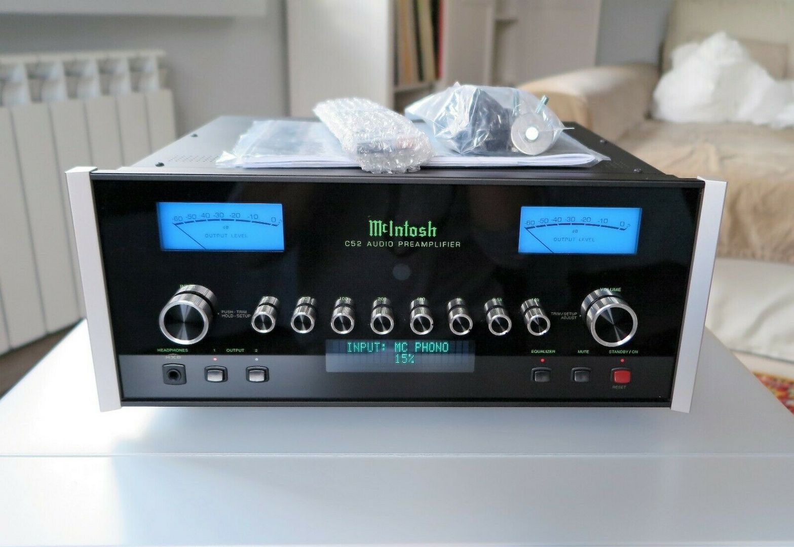 McIntosh C52 Stereo High-End Preamplifier  Vorverstarker MINT