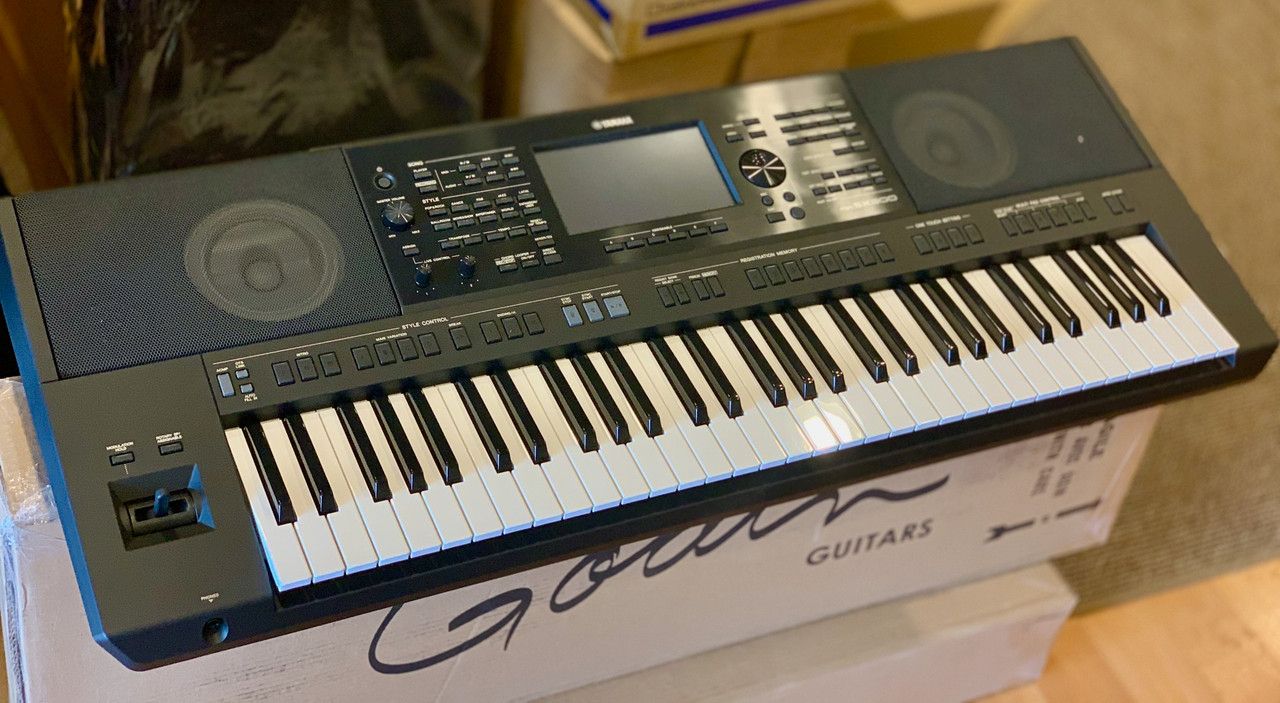 Yamaha Genos 76-Key Arranger Workstation Keyboard