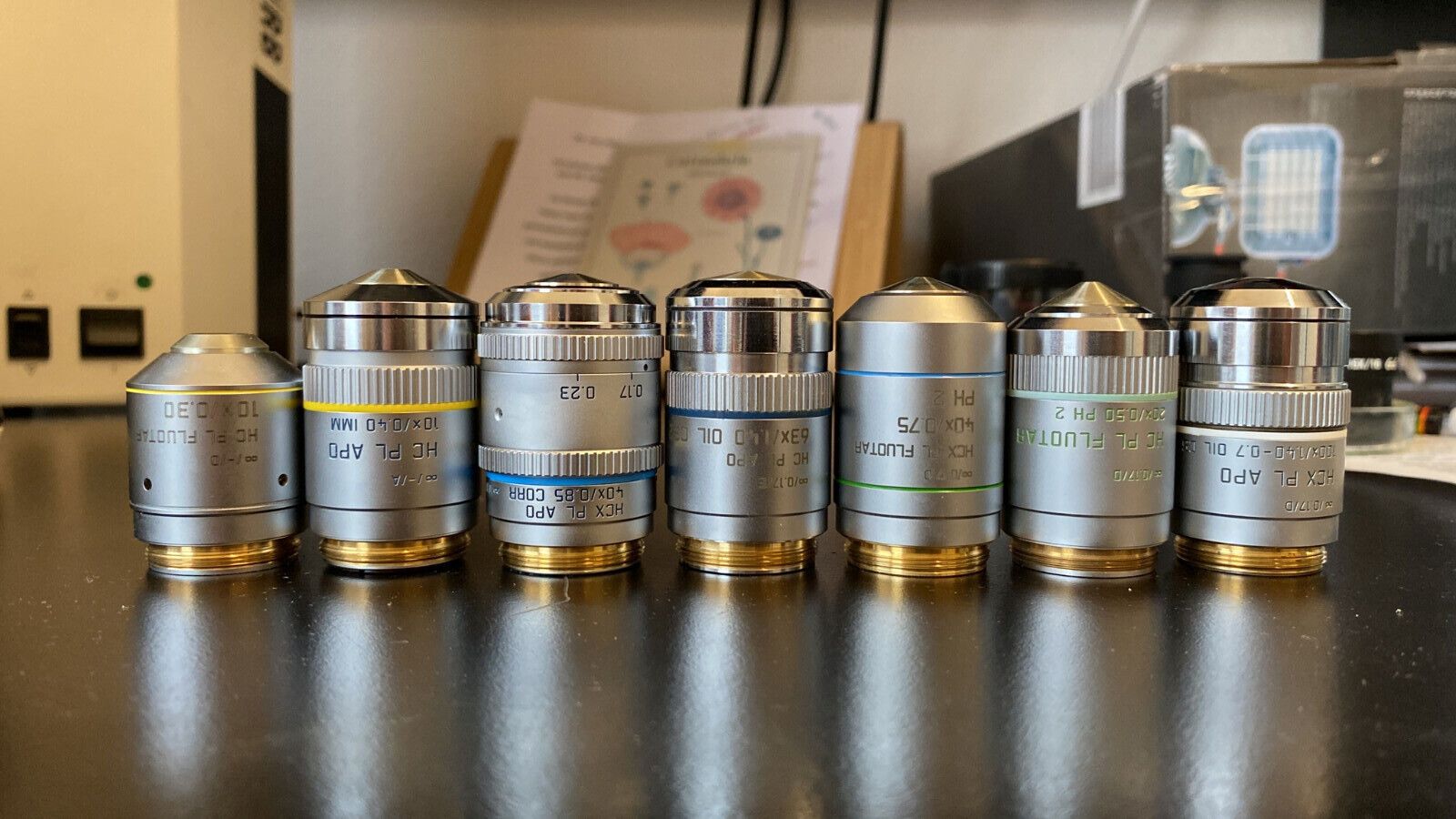 Mikroskop Leica DMRB mit 7 objektiven; Polarisation; Phasenkontrast; Kamera