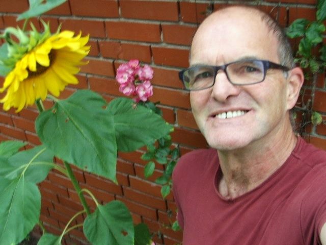 Du bist Ukrainerin,schlank, suchst ein liebevolles harmonisches zu Hause?